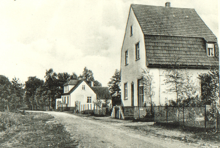 1936, Schiller